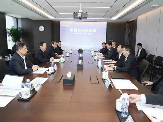 山東省委副書記、省長周乃翔一行到訪中國有研