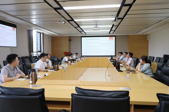 中國有研黨委副書記、總經(jīng)理艾磊和總會計(jì)師齊書勇一行調(diào)研國合通測